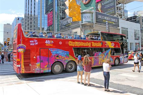 sightseeing bus in toronto